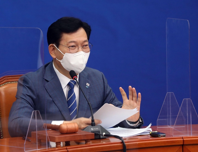 송영길 더불어민주당 대표가 8일 서울 여의도 국회에서 열린 '더불어민주당 최고위원회의'에 참석해 발언하고 있다. / 사진제공=뉴시스