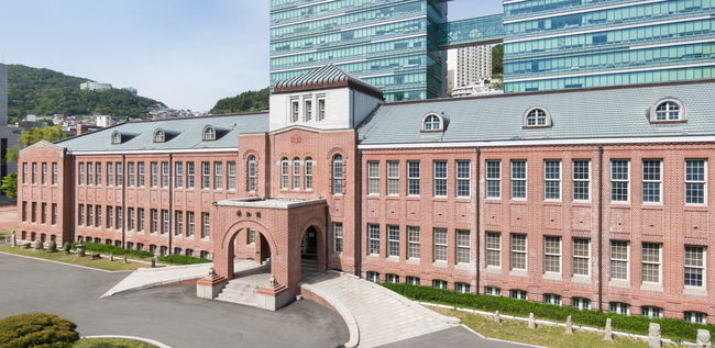 동아대 석당박물관 전경.