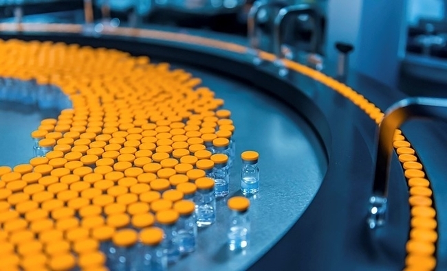미국 식품의약국(FDA)이 5~11세 소아에 대한 화이자 코로나19 백신 긴급사용을 승인했다. 용량은 12세 이상에 투여되는 양의 3분의 1로, 3주 간격으로 2회 접종하도록 했다.
