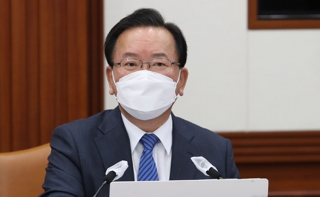 김부겸 국무총리가 25일 오전 서울 종로구 정부서울청사에서 열린 국정현안점검조정회의에 참석해 발언하고 있다. (사진=뉴시스 제공)