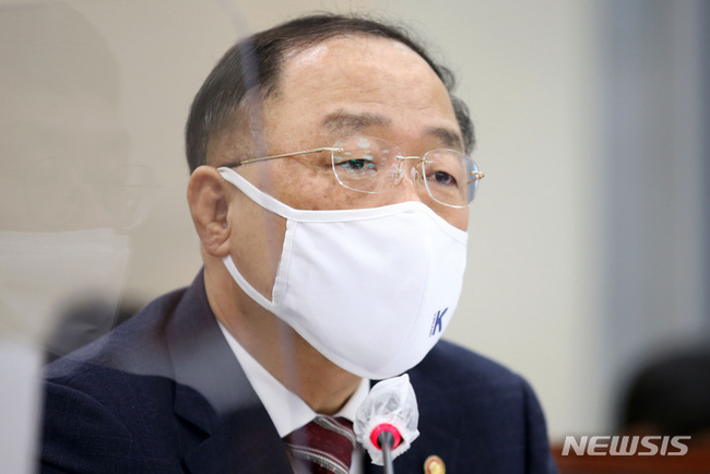 홍남기 경제부총리 겸 기획재정부 장관. (사진=뉴시스 제공)