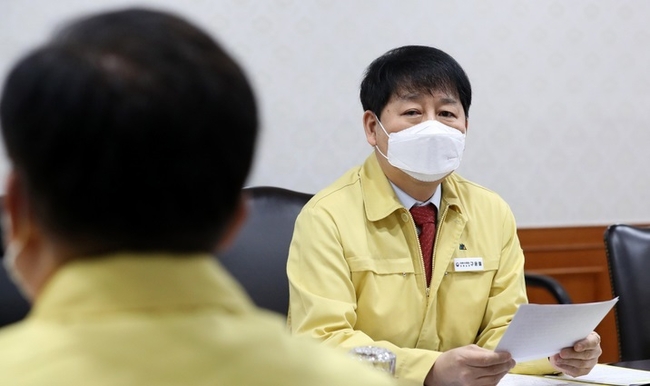 구윤철 국무조정실장이 2일 오전 서울 종로구 정부서울청사에서 열린 단계적 일상회복 방역이행 점검회의에 참석해 발언하고 있다. (사진=뉴시스 제공)