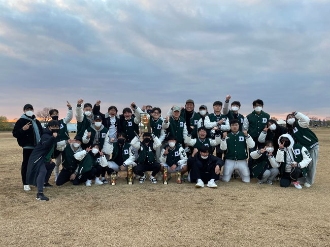 ‘2021년 부산·울산·경남 미식축구 추계 선수권전’에서 우승한 동아대 미식축구 동아리 ‘레오파즈’.