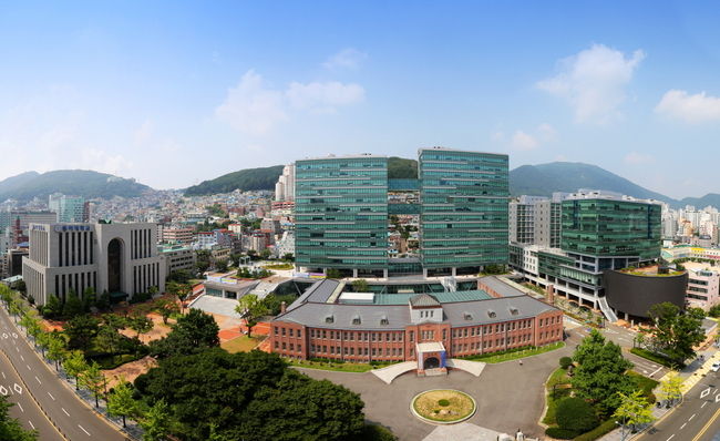 동아대 부민캠퍼스 전경 사진