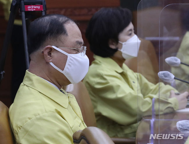 홍남기 경제부총리 겸 기획재정부 장관. (사진=뉴시스 제공)
