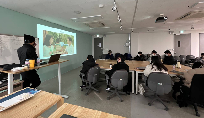 동아대 산업디자인학과 비교과 프로그램 진행 모습.