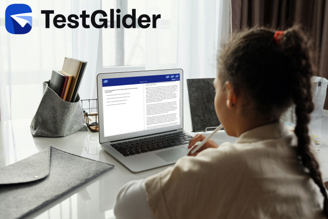 배재대는 ㈜데이터뱅크와 AI 자동채점 토플 시험 플랫폼인 테스트글라이더(TestGlider)를 제공하기로 했다. ( 사진=테스트글라이더 시연 모습. ㈜데이터뱅크 제공)