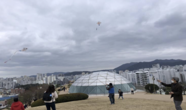 2021년 복천동고분군 연날리기 행사 사진