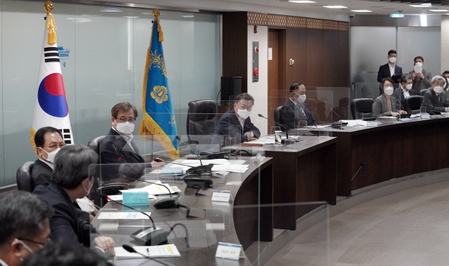 문재인 대통령이 22일 오전 청와대 국가위기관리센터에서 ‘2022년도 국가안전보장회의 및 대외경제안보전략회의 연석회의’를 주재하고 있다. (사진=청와대제공)