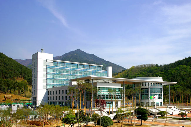 사천시청 전경 사진