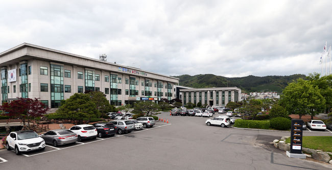 하동군청 전경 사진