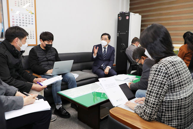 시장님 두산중공업 기업현장 방문 사진