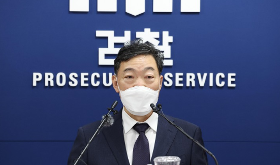 김오수 검찰총장이 25일 오전 서울 서초구 대검찰청 기자실에서 열린 간담회에서 발언하고 있다.(사진=뉴시스 제공)