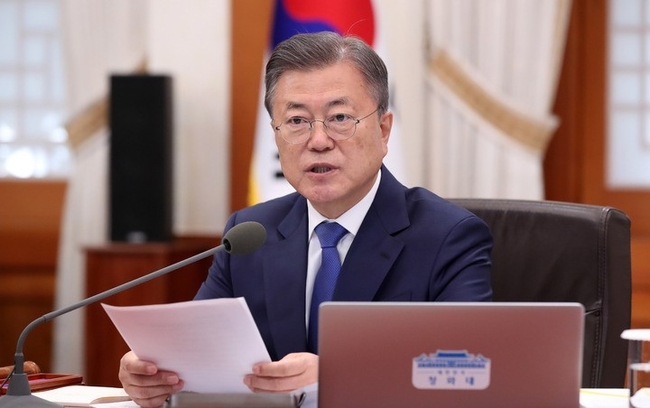 문재인 대통령이 3일 청와대 본관에서 열린 국무회의에서 발언하고 있다.