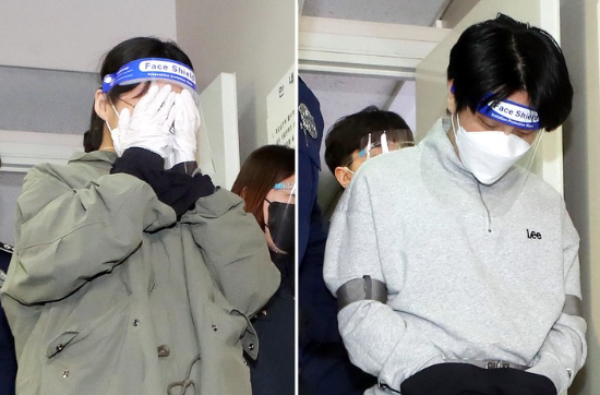 '계곡살인' 사건의 피의자 이은해(왼쪽)·조현수씨가 19일 오후 구속 전 피의자 심문(영장실질심사)을 받기 위해 인천시 미추홀구 인천지방법원으로 들어서고 있다.(사진=뉴시스 제공)