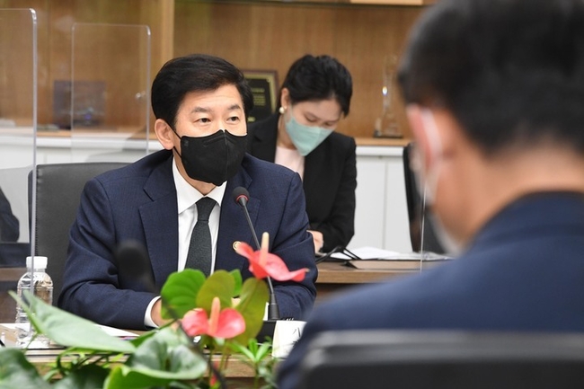 최상대 기획재정부 차관이 20일 서울 여의도 한국수출입은행에서 열린 재정관리점검회의를 주재하고 있다. (사진=기획재정부 제공)