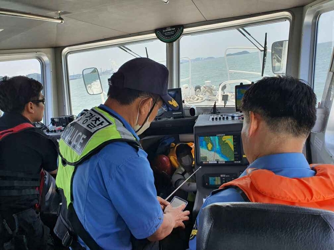 평택해양경찰서 서정원 서장이 대산파출소를 방문해 취약해역을 점검했다