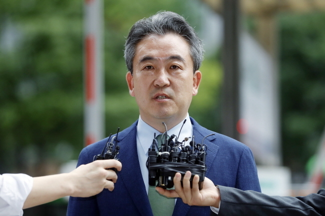 윤희근 경찰청장 내정자가 5일 서울 서대문구 국가경찰위원회에서 열린 차기 경찰청장 임명제청동의안 심의위원회에 출석하며 소감을 말하고 있다. (사진=뉴시스 제공)