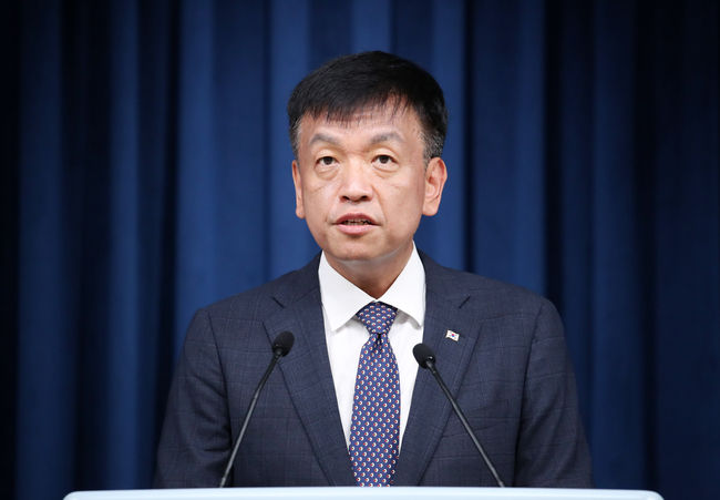 7월 27일 용산 대통령실 청사에서 제4차 비상경제민생회의 브리핑을 하고 있는 최상묵 경제수석(사진=뉴시스 제공)
