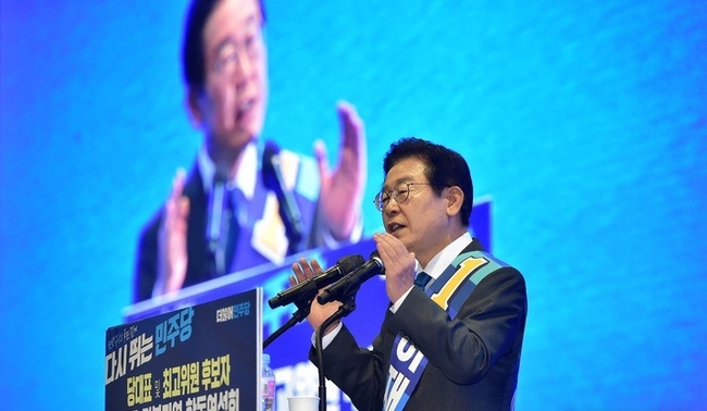 이재명 더불어민주당 당대표 후보가 6일 오후 대구 북구 엑스코에서 열린 더불어민주당 당대표 및 최고위원 후보자 대구·경북지역 합동연설회에서 정견발표를 하고 있다. (사진=뉴시스)
