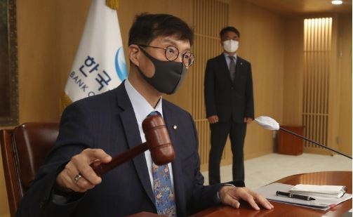 이창용 한국은행 총재가 25일 오전 서울 중구 한국은행에서 금융통화위원회를 주재하고 있다. <br>
(사진=뉴시스 제공)
