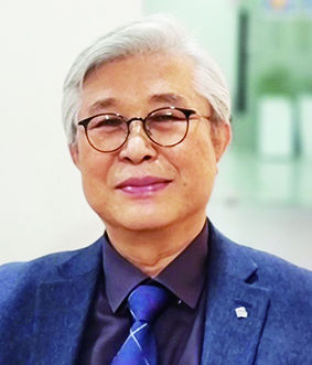 장부남 심사위원장.
