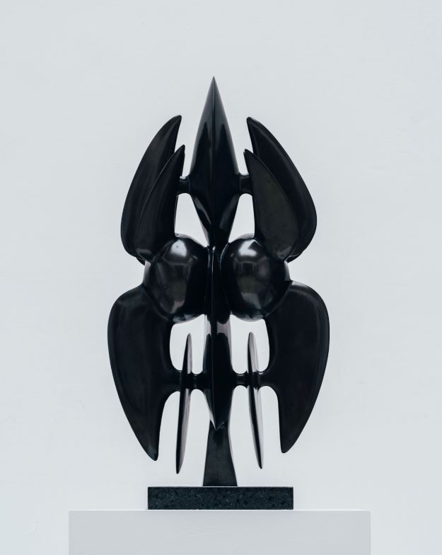 우주를 향하여 3, 1989, 브론즈, 67.8×38.5×22cm, 창원시립마산문신미술관 소장
