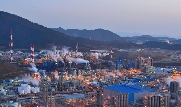 여수국가산단(사진=뉴시스 제공)
