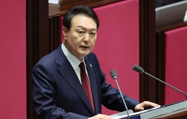 윤석열 대통령이 25일 서울 여의도 국회 본회의장에서 2023년도 예산안 및 기금운용계획안 시정연설을 하고 있다.(사진=뉴시스 제공)
