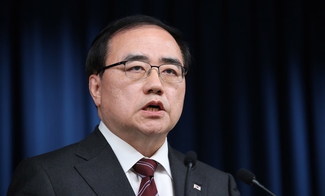김성한 국가안보실장이 2일 서울 용산 대통령실 청사 브리핑룸에서 북한의 탄도미사일 발사 관련 브리핑을 하고 있다. (사진=뉴시스 제공)