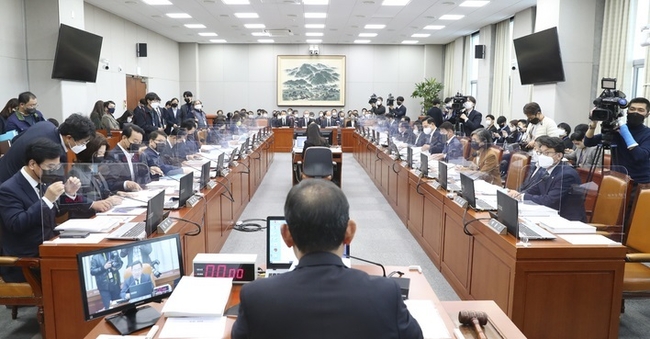  2일 서울 여의도 국회에서 운영위원회의 국가인권위원회에 대한 국정감사가 열리고 있다. (사진=뉴시스 제공)