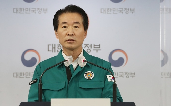 김성호 행정안전부 재난안전관리본부장이 지난 9일 오전 서울 종로구 정부서울청사에서 이태원 사고 중대본 브리핑을 하고 있다. (사진=뉴시스 제공)