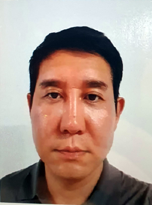 라임자산운용(라임) 사태의 핵심 인물인 김봉현 전 스타모빌리티 회장이 11일 오후 전자발찌를 끊고 도주했다. 법무부와 검찰에 따르면, 김 전 회장은 이날 오후 경기도 하남시 팔당대교 인근에서 전자발찌를 끊고 도주했다. 김 전 회장은 이날 서울남부지법에서 열리는 결심공판 출석을 앞두고 있었다. (사진=서울남부지검 제공) 