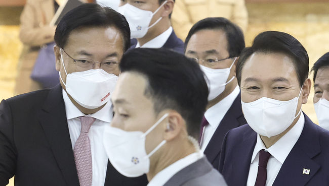 10월 25일 윤석열 대통령이 국회에서 2023년도 예산안 및 기금운용계획안에 대한 시정연설을 마친 뒤 이동하고 있다.(사진=뉴시스 제공)