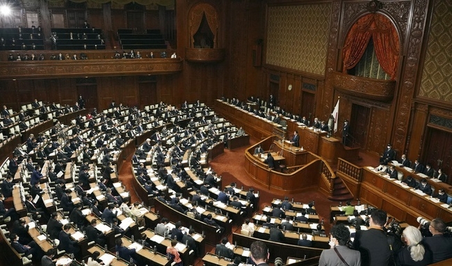 기시다 후미오 일본 총리가 23일 중의원 본회의에서 시정방침 연설을 하고 있다.(사진=뉴시스 제공)
