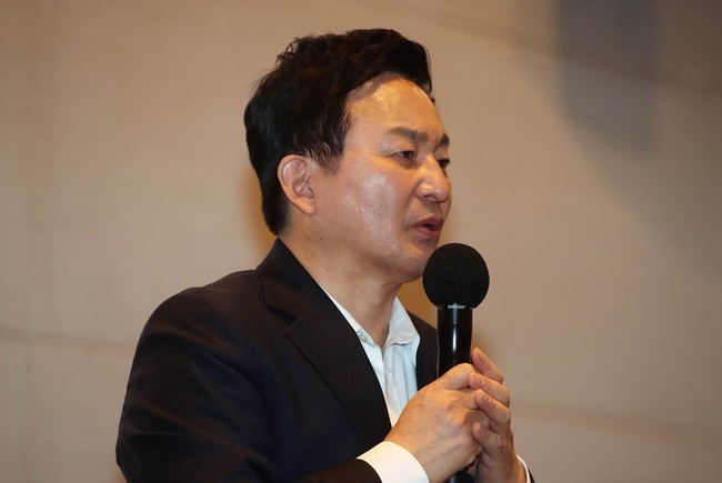 원희룡 국토교통부 장관이 22일 오후 서울 영등포구 여의도 전경련회관 컨퍼런스센터에서 열린 국토교통부와 주택도시보증공사 등 전세보증금 피해 임차인 설명회에서 인사말을 하고 있다. (공동취재사진)