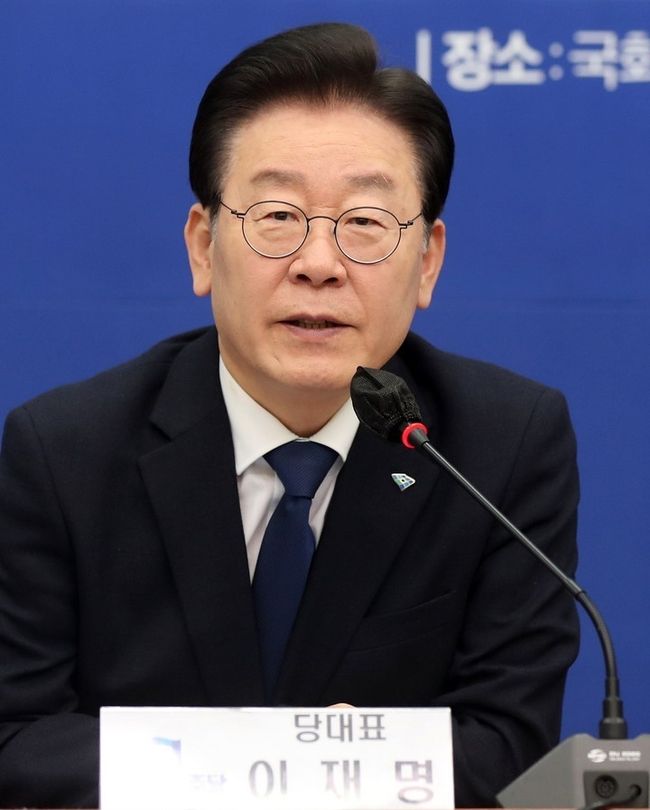 이재명 더불어민주당 대표가 3일 오전 서울 여의도 국회에서 열린 교육특별위원회 출범식 및 임명장 수여식에서 인사말을 하고 있다. (사진=뉴시스)