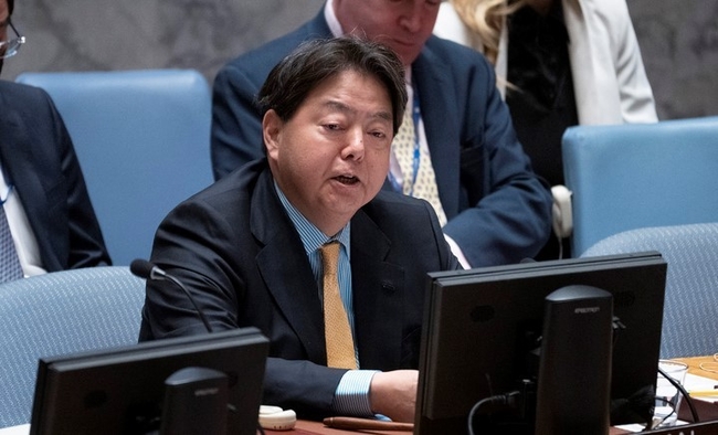 지난달 12일(현지시간) 미국 뉴욕유엔 본부에서 하야시 요시마사 일본 외무상이 유엔 안전보장이사회 회의에 참석해 발언하고 있다. (사진=뉴시스)