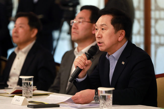 김기현 국민의힘 대표가 19일 오후 서울 종로구 총리 공관에서 열린 제8차 고위당정협의회에 참석해 발언하고 있다.(사진=뉴시스 제공)