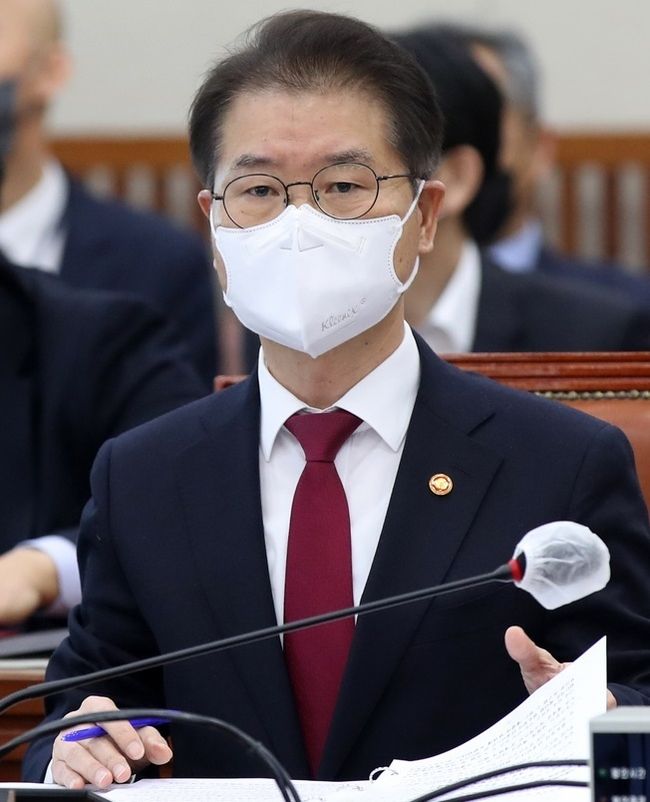  이정식 고용노동부 장관.(사진=뉴시스 제공)