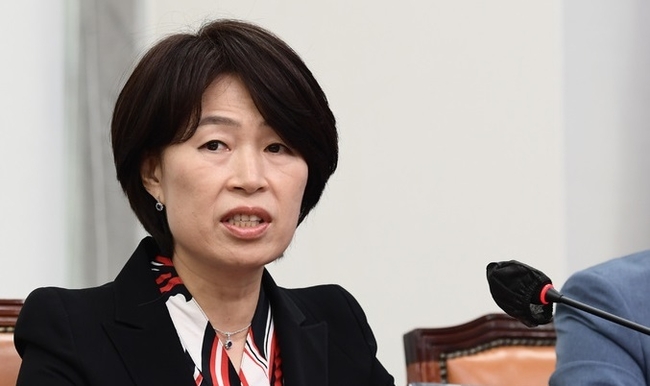 지난해 9월23일 임선숙 더불어민주당 최고위원이 서울 여의도 국회에서 열린 최고위원회의에서 발언하고 있다. (사진=뉴시스 제공)