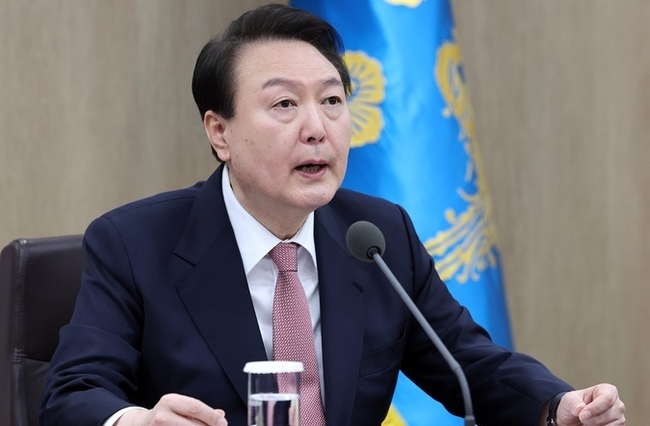 윤석열 대통령이 지난 21일 서울 용산 대통령실 청사에서 열린 국무회의를 주재하고 있다. (사진=뉴시스 제공)