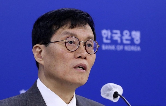 사진공동취재단 = 이창용 한국은행 총재가 11일 서울 중구 한국은행에서 열린 통화정책방향 기자간담회에서 발언하고 있다.