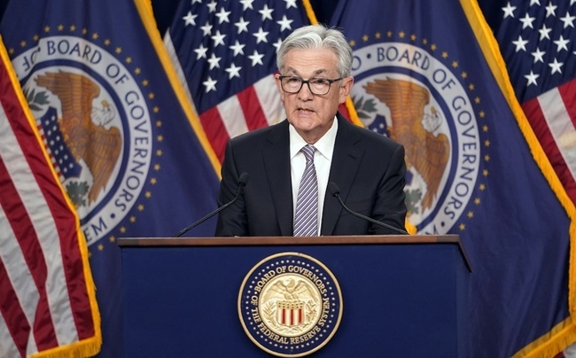 3일(현지시간) 제롬 파월 미국 연방준비제도(Fed·연준) 의장이 연방공개시장위원회(FOMC) 정례회의 후 기자회견에서 발언하고 있다. 연준은 이날 기준금리 0.25%포인트 인상하면서 이른바 ‘베이비스텝’을 단행했다. (사진=뉴시스 제공)