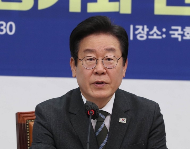  이재명 더불어민주당 대표가 지난 4일 오전 서울 여의도 국회에서 열린 외교안보통일자문회의 1차 회의에서 발언하고 있다. (사진=뉴시스)