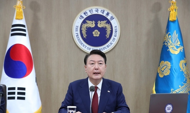 윤석열 대통령이 9일 오전 서울 용산 대통령실 청사에서 열린 국무회의를 주재하고 있다. (사진=뉴시스 제공)