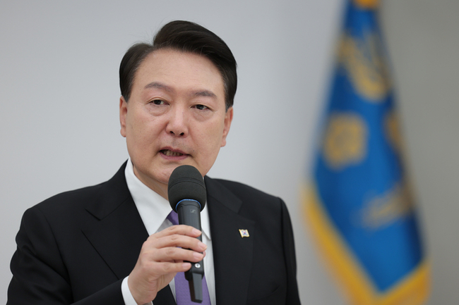 윤석열 대통령이 지난 10일 서울 용산 대통령실 청사에서 열린 정부출범 1주년 오찬에서 발언하고 있다. (사진=대통령실 제공) 