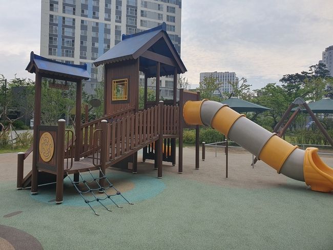 지역 공동주택 단지 내 어린이 놀이시설. (사진=천안시 제공)