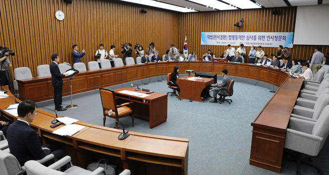 서경환 대법관 후보자가 12일 오전 서울 여의도 국회에서 열린 인사청문회에서 모두발언을 하고 있다. (사진=뉴시스 제공)