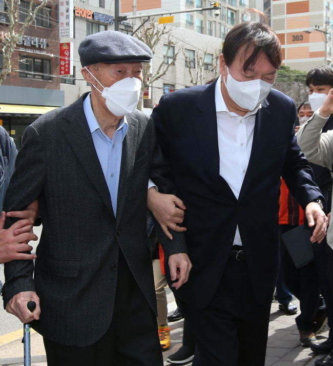 윤석열 대통령의 부친인 윤기중 연세대 명예교수가 15일 별세했다. 향년 92세. (사진=뉴시스 제공)